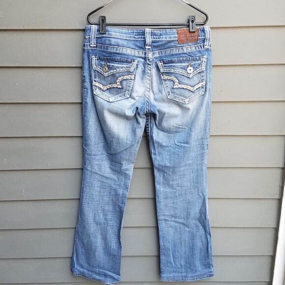 Big Star Maddie Mid Rise Boot Cut Jeans Size 28L - Picture 3 of 9